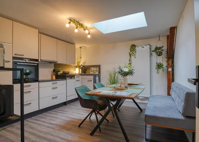 Zuarin Seeblick - Ganzes Direkt Am Schlossgarten Von Mit Dschungelfeeling Apartment Schwerin (Mecklenburg-Vorpommern)