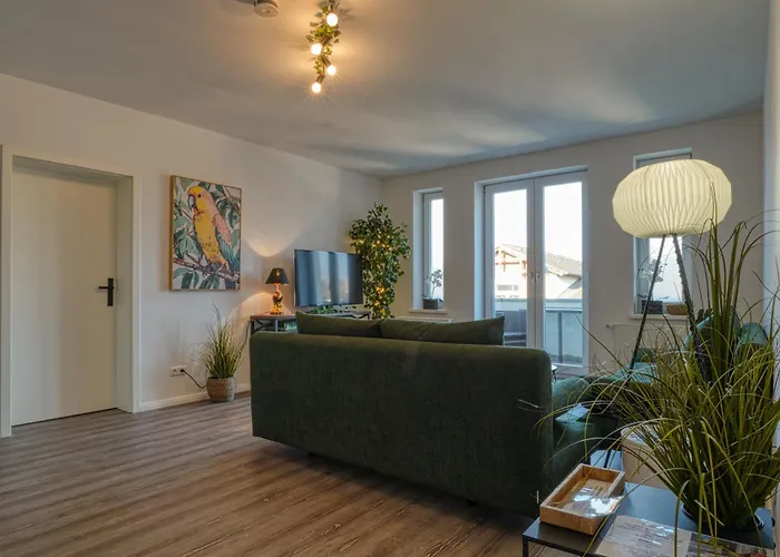 Zuarin Seeblick - Ganzes Direkt Am Schlossgarten Von Mit Dschungelfeeling Apartment Schwerin (Mecklenburg-Vorpommern)